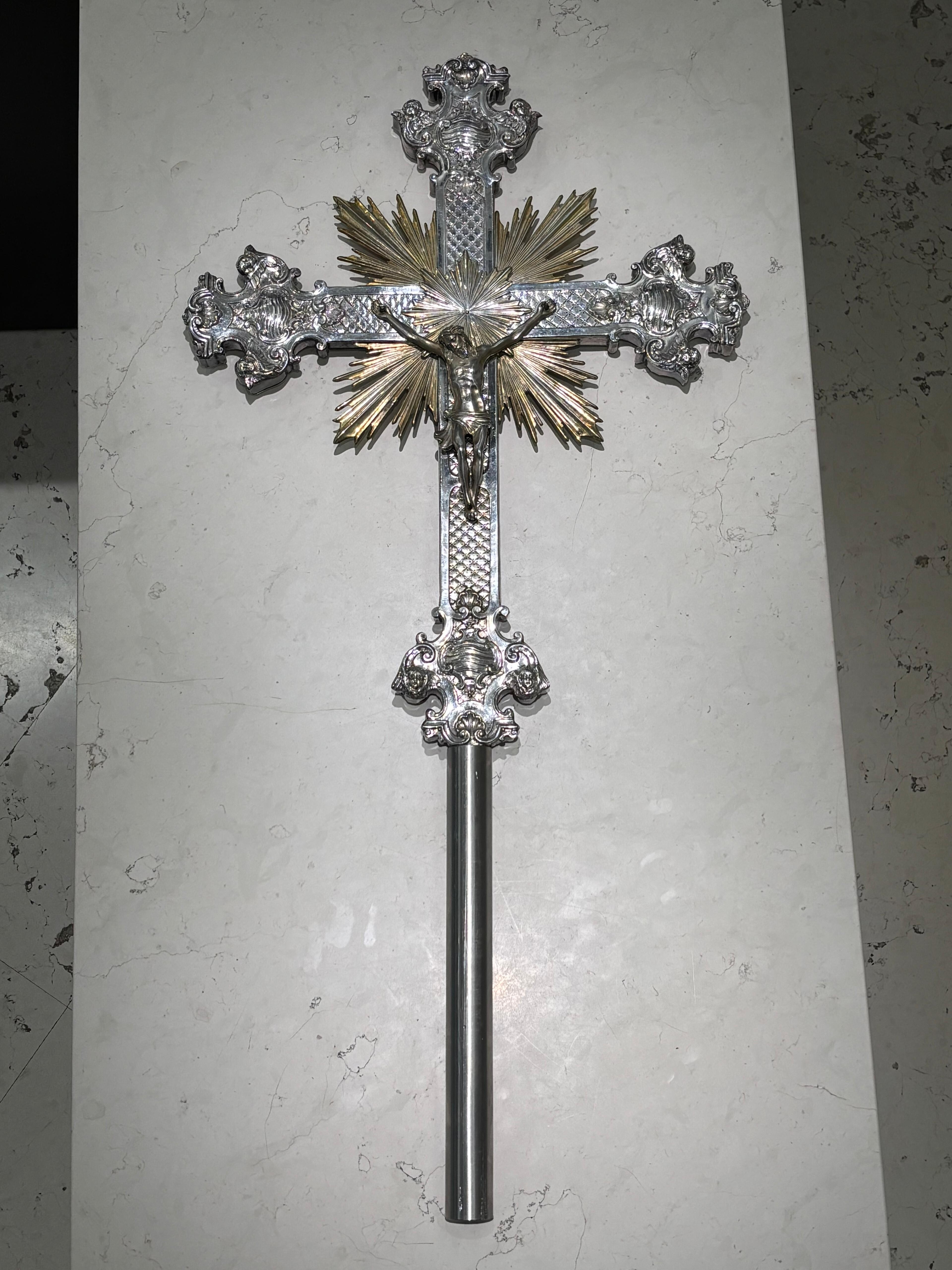 Crocifisso astile — consolidamento e lamiera